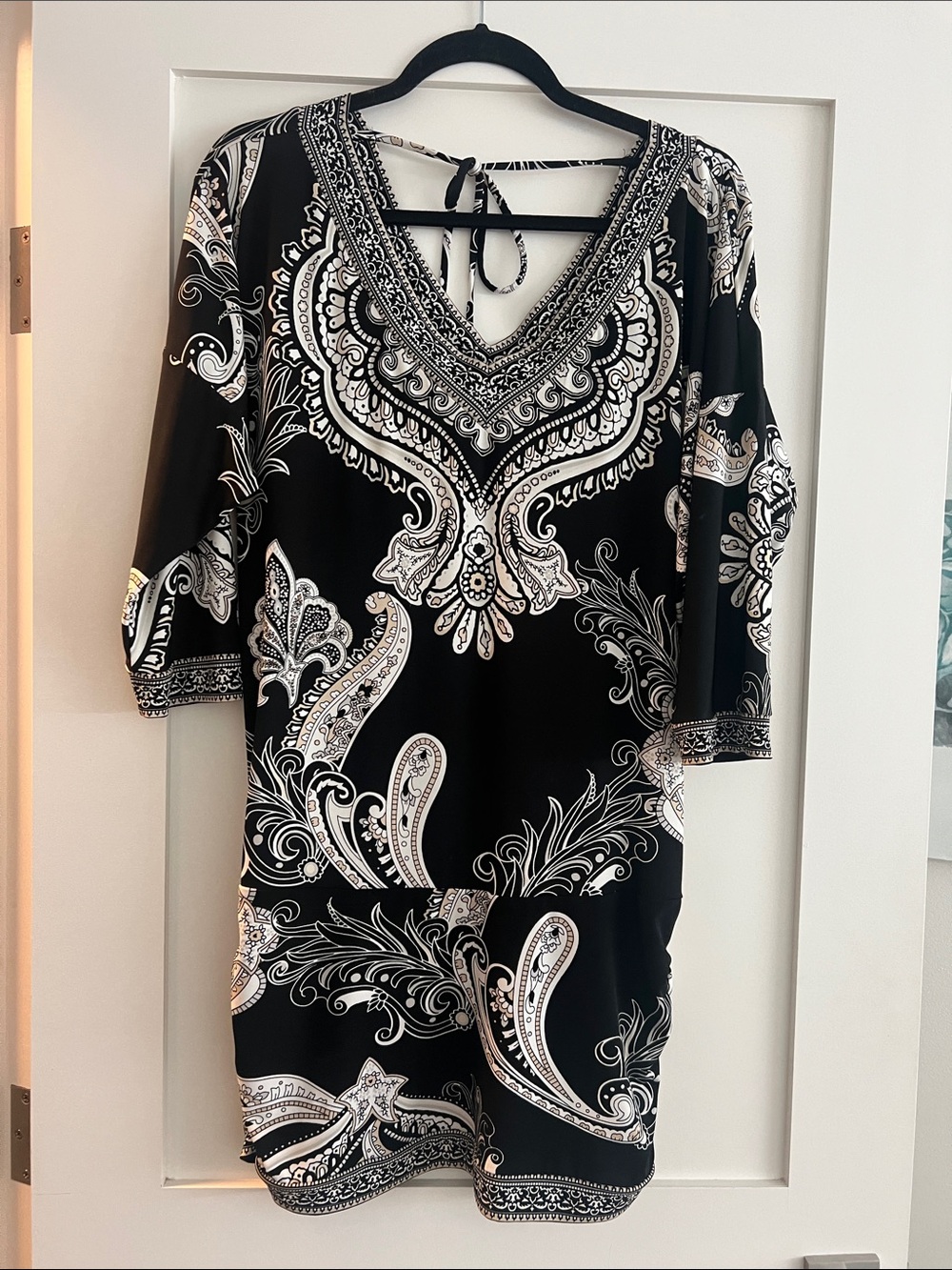 White House Black Market Black & White Paisley Blouse